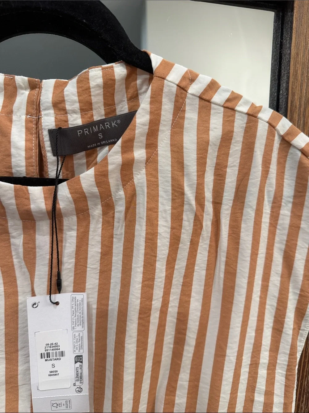 Primark White and Tan Striped Cotton Crop Top - Picture 2 of 2
